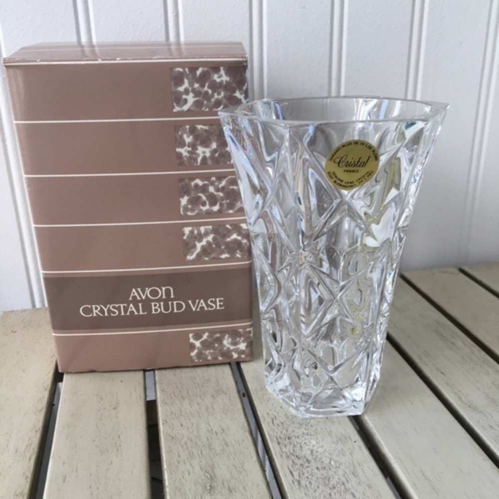 Vintage 1987 Avon Crystal Bud Vase NIB